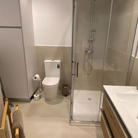 A Estrenar De Dos *